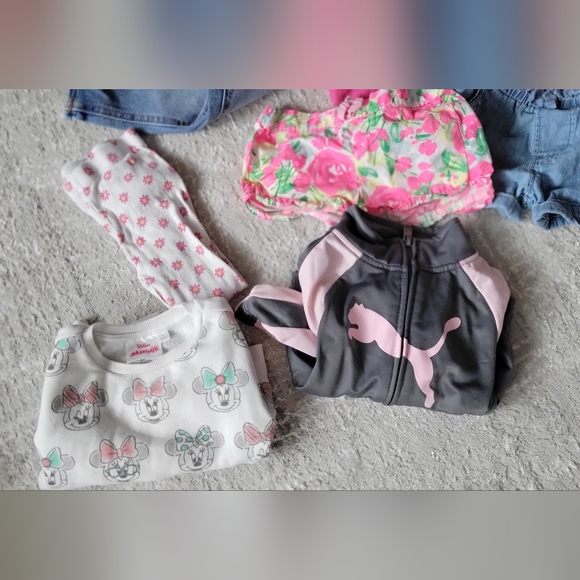 Toddler 2T clothes - Picture 4 of 4